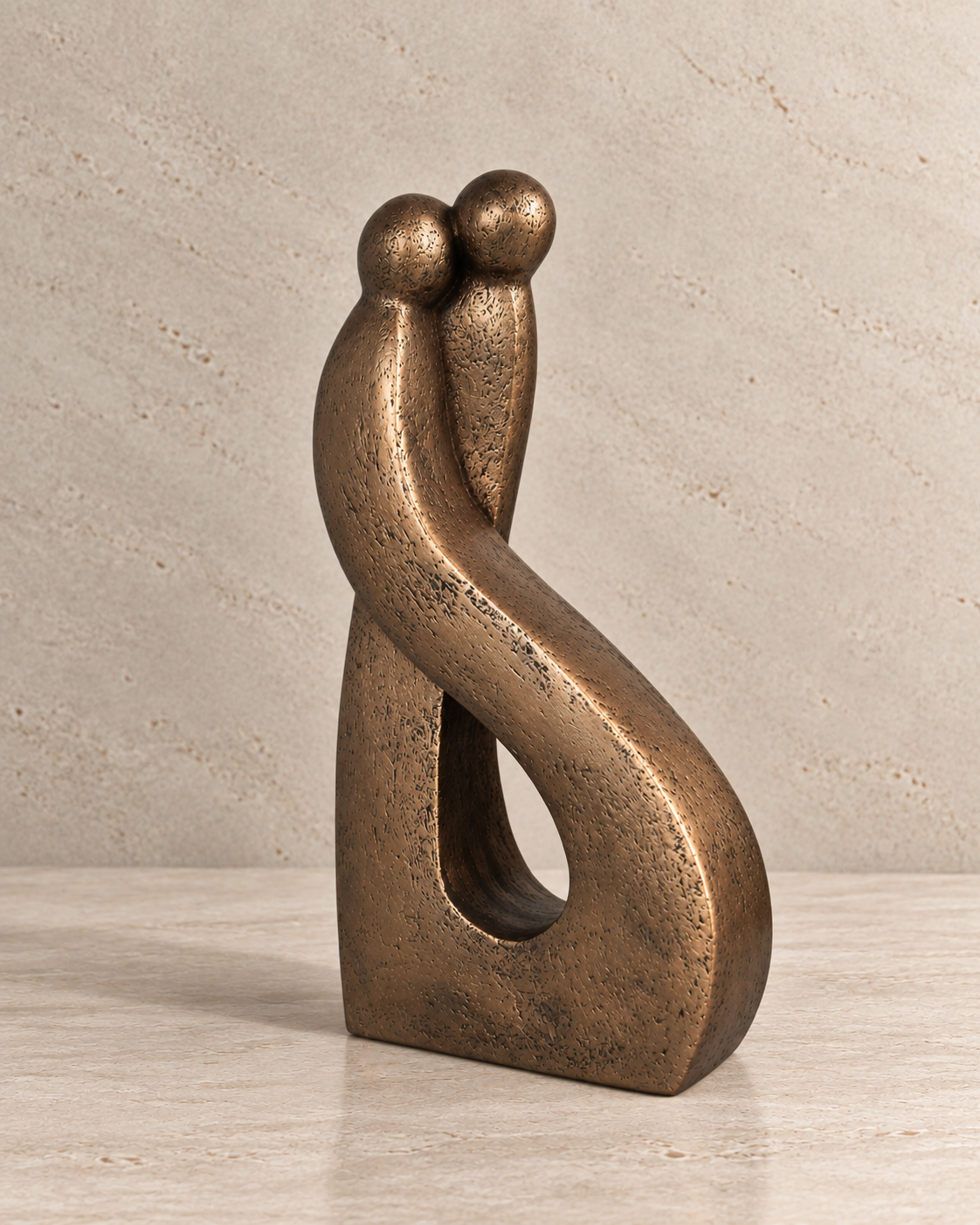 Contemporary sculpture couple The Waiting