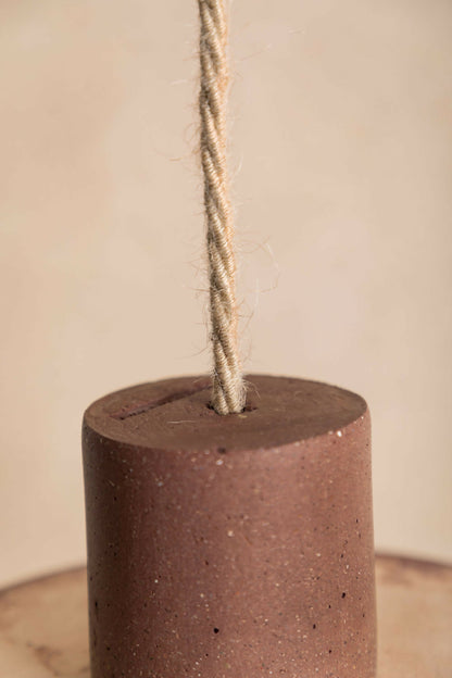 Luminaire en béton, Suspension, plafonnier réalisé à la main par des artisans français.