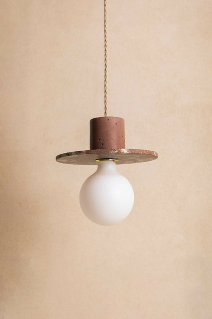 Luminaire en béton, Suspension, plafonnier réalisé à la main par des artisans français.