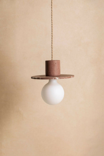 Luminaire en béton, Suspension, plafonnier réalisé à la main par des artisans français.