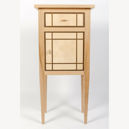 Table-de-chevet-en-bois-massif-artisanat-francais-1