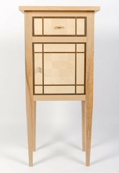 Table-de-chevet-en-bois-massif-artisanat-francais-1