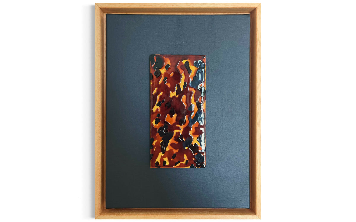 Cadre taille moyenne avec tableau motif tortue ocre et noir