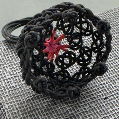 Bague noire Clochette