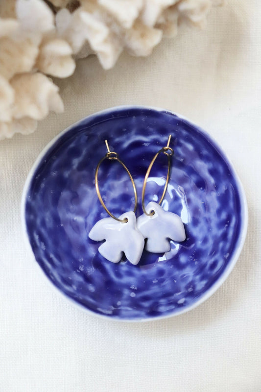 Boucles d’oreilles créoles hirondelles en porcelaine