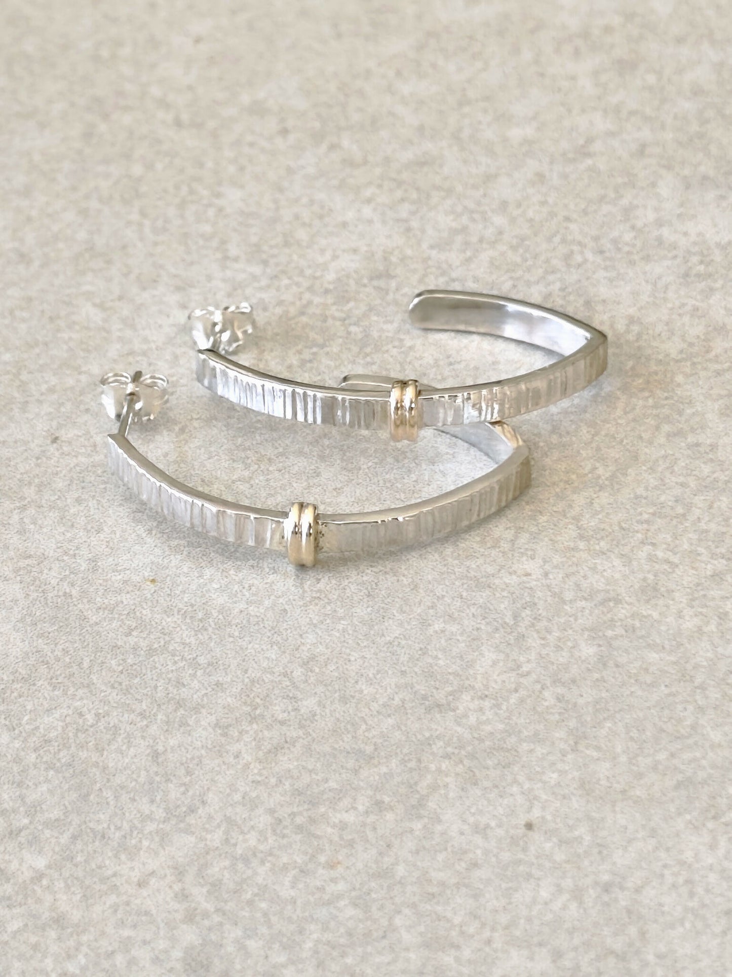 Boucles d'oreilles Courbe Précieuse