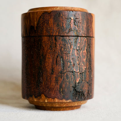 Boîte en bois fait-main - Irisécorchée