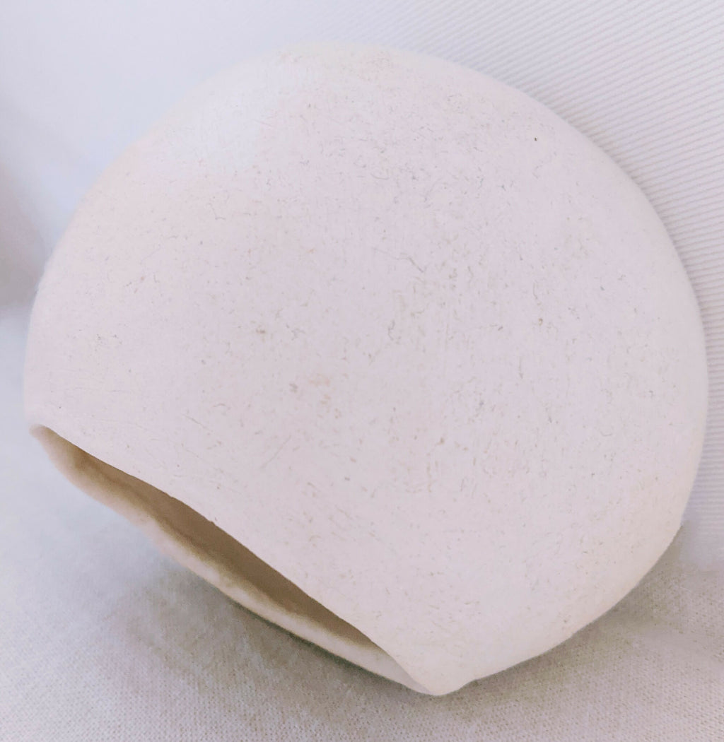 Applique bulle à fond plat beige, forme ronde avec grand creux, pose murale/plafond