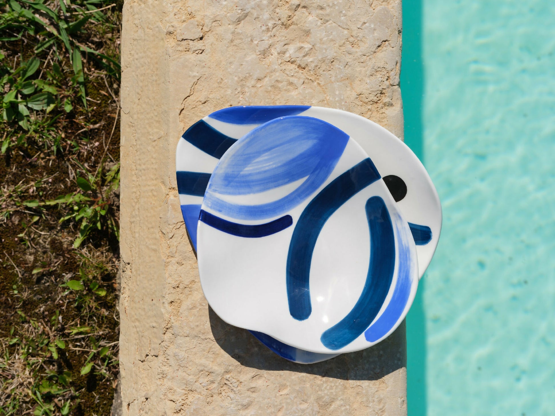 assiette-porcelaine-artistique-artisanat-francais-