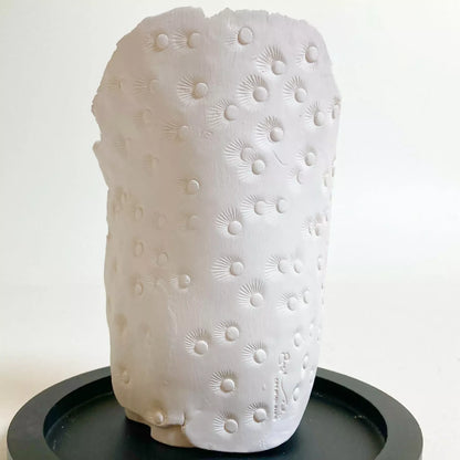 Sculpture Enfant aux fleurs