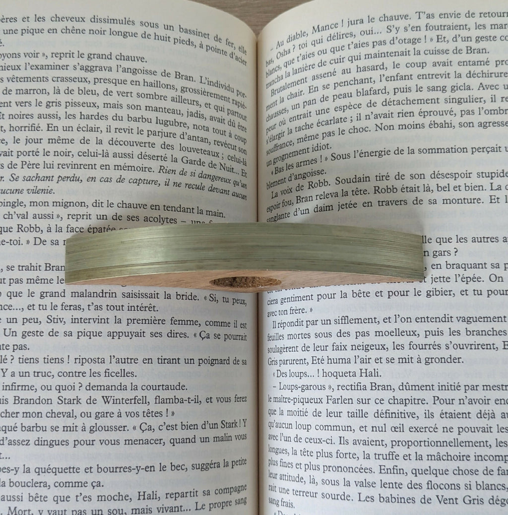 Bague de lecture en bois avec marqueterie kaki clair, anneau cintré