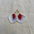 Créoles en porcelaine blanche, pendants rouges, monture dorée