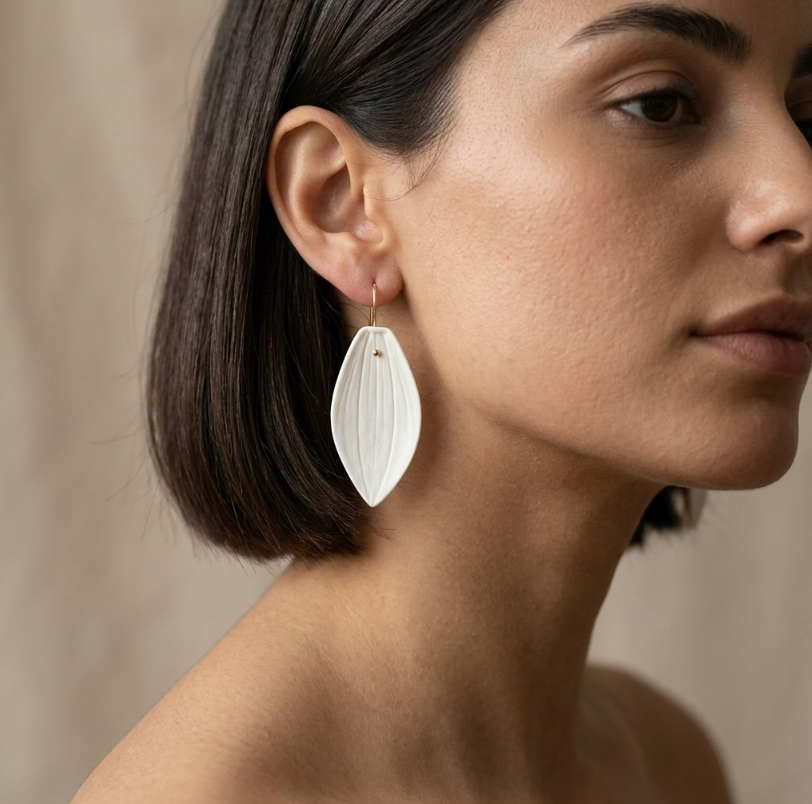 Boucles d'oreille en porcelaine blanche Marie Courtillat