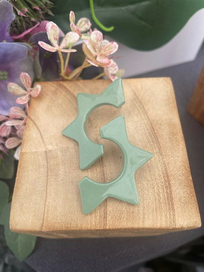 Boucles d’oreille en porcelaine en forme d’étoile, vert