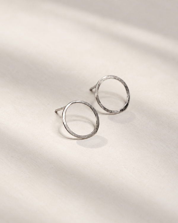 Boucles d'oreilles fils d'argent massif martelés