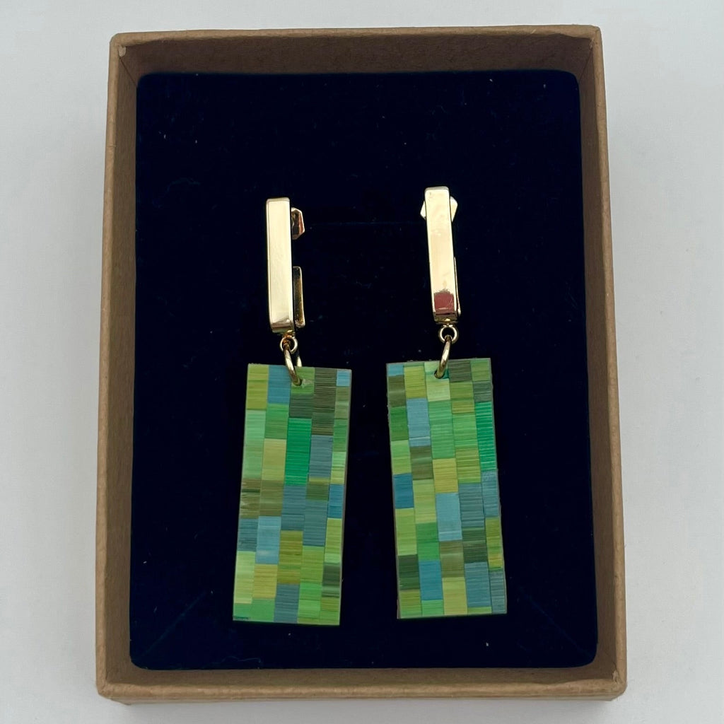 Boucles Éclat allongées en marqueterie de paille