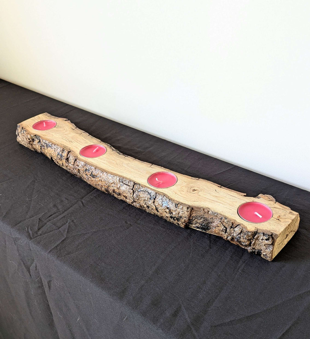 Bougeoir rustique en bois massif avec 4 bougies chauffe-plat roses, allongé