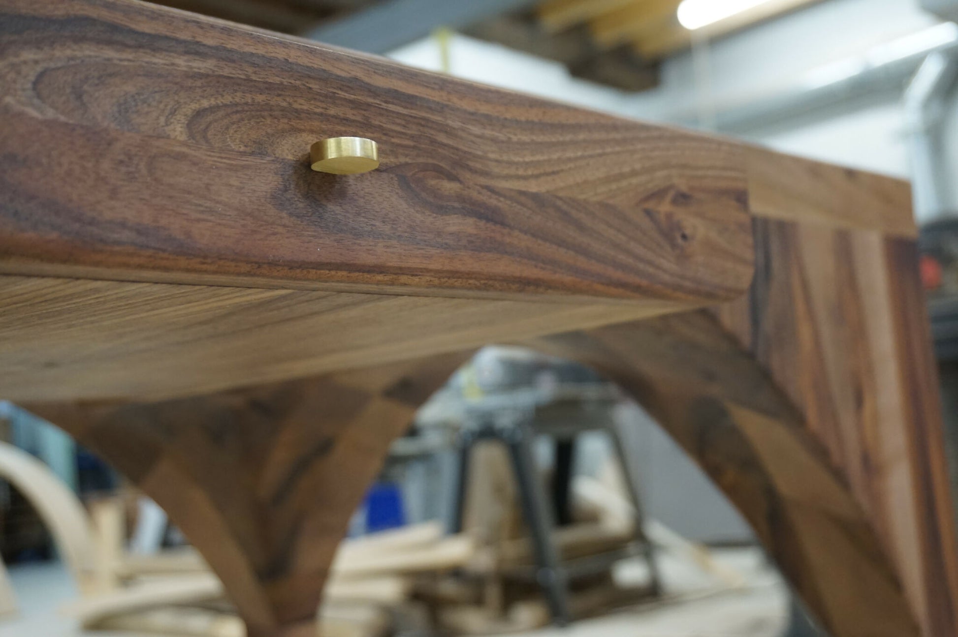 bureau-bois-massif-artisanat-francais