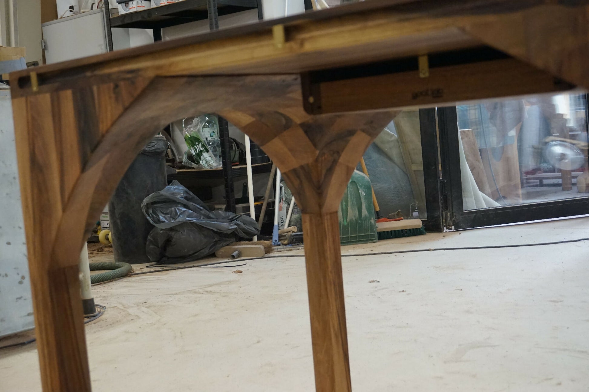 bureau-bois-massif-artisanat-francais