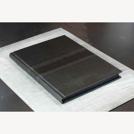 Monochrome noir, carnet ou livre d'or