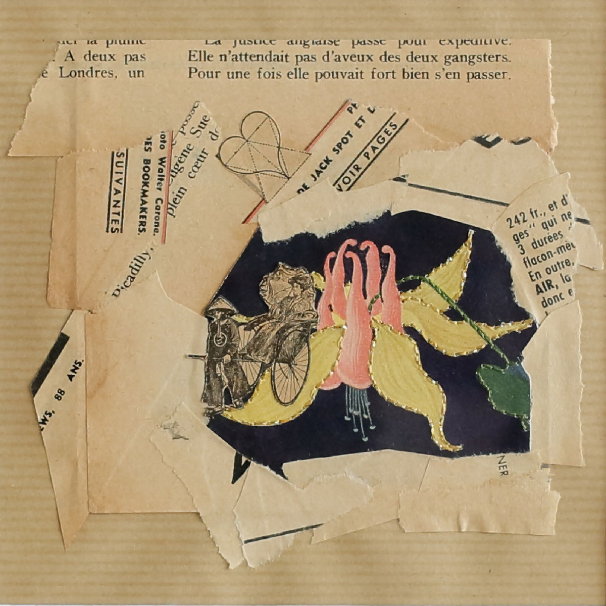 Collage papier coloré avec silhouettes et formes graphiques sur papier brun.