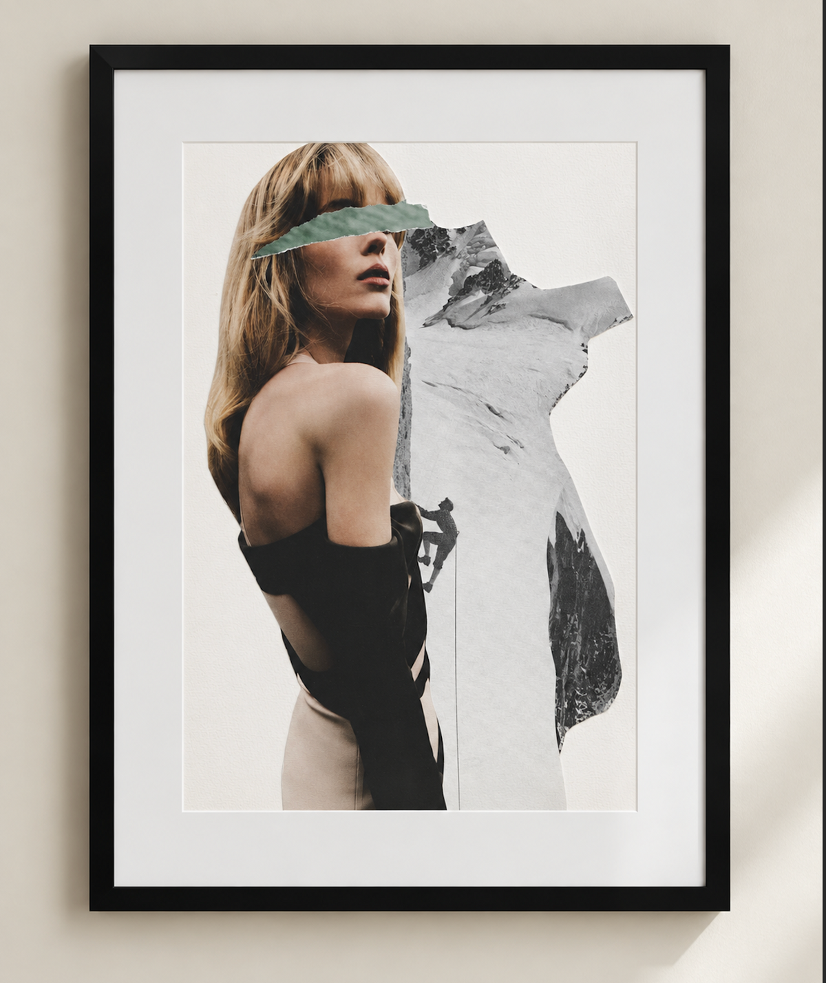 Collage analogique – Œuvre originale – Climb Me If You Dare