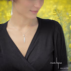Collier discret et subtil en argent massif, Pendentif avec pampilles