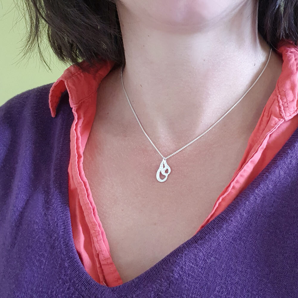 Collier minimaliste en argent massif