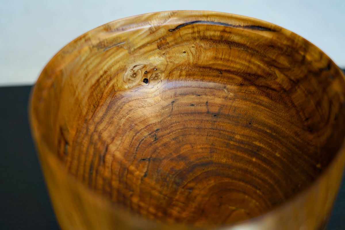 Vase en châtaignier - Vague en nacre