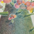 Tableau rapproché : vase vert texturé et fleurs pastel aux pétales arrondis