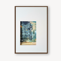 Tableau abstrait en cadre brun, petite toile bleu et beige, composition texturée.