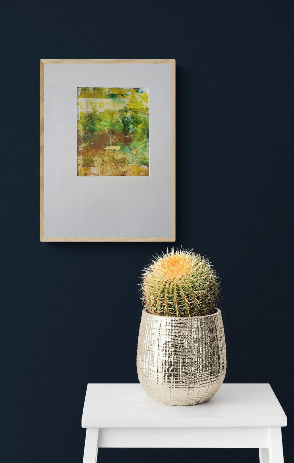 Tableau encadré rectangulaire avec impression abstraite verte et jaune, motif texturé