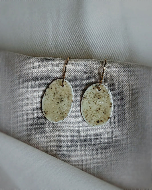 Boucles d’oreilles “Cléa” – porcelaine et argent doré à l’or fin