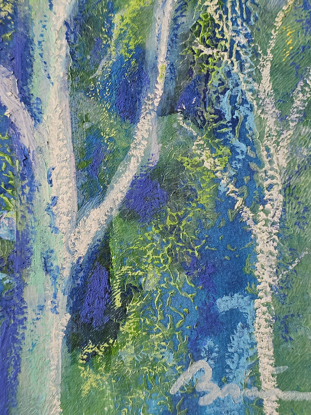 Détail du tableau abstrait : textures bleu, vert vif et touches blanches.