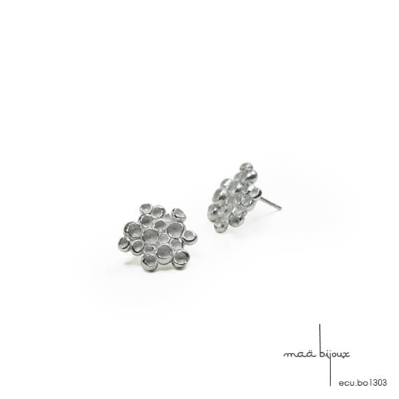 boucles d'oreille fleur puce en argent massif recyclé, bijou écologique, maä bijoux écume de mer, bijou de créateur
