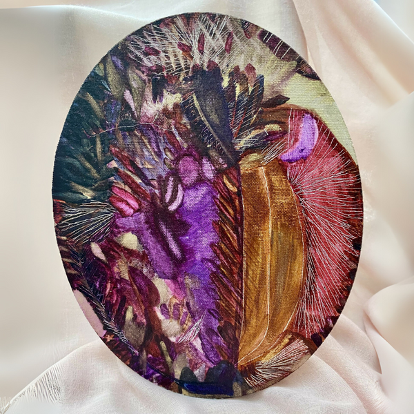 Encre « Little bird » : disque rond aux plumes d’oiseau violet et doré