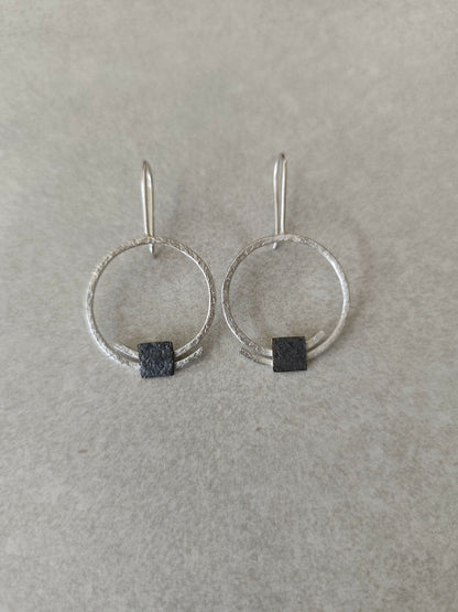 Boucles Pendantes Équilibre