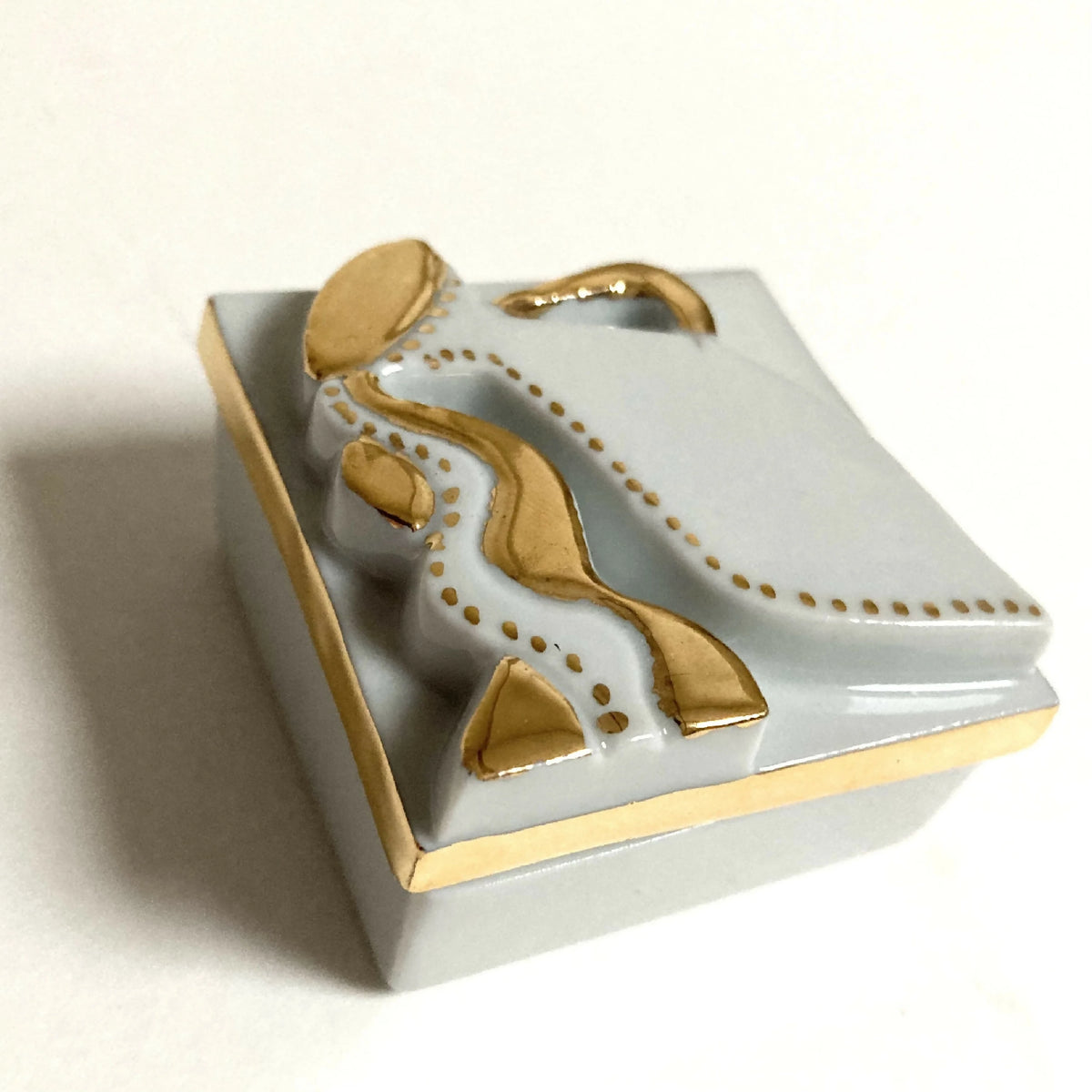Boîte à bijoux en porcelaine carrée avec couvercle, décor doré « Verseau »