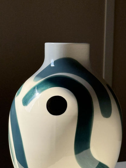 Small vase Bust
