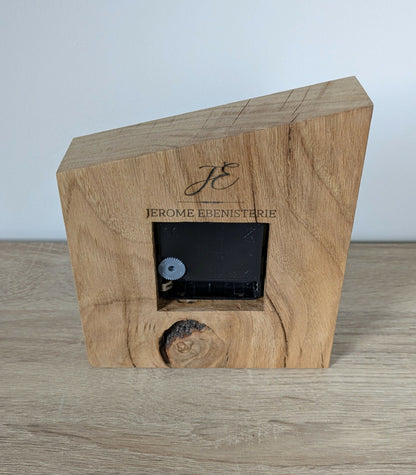 horloge-bois-massif-artisanat-francais-