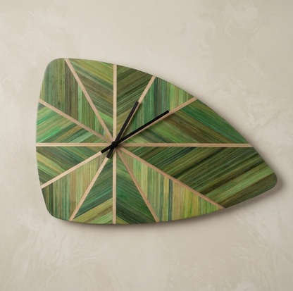 Horloge murale style rétro avec Marqueterie de paille Verte feuille et bronze