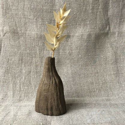 Mini grooved dried herb vase