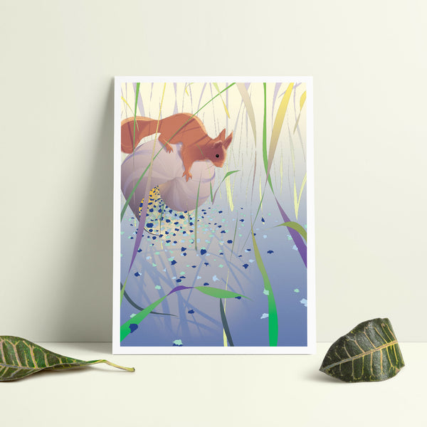 Affiche debout : chat brun et robe bleu à motifs, entourés de roseaux verts.