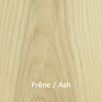 Planche de bois frêne, texture veinée, finition claire