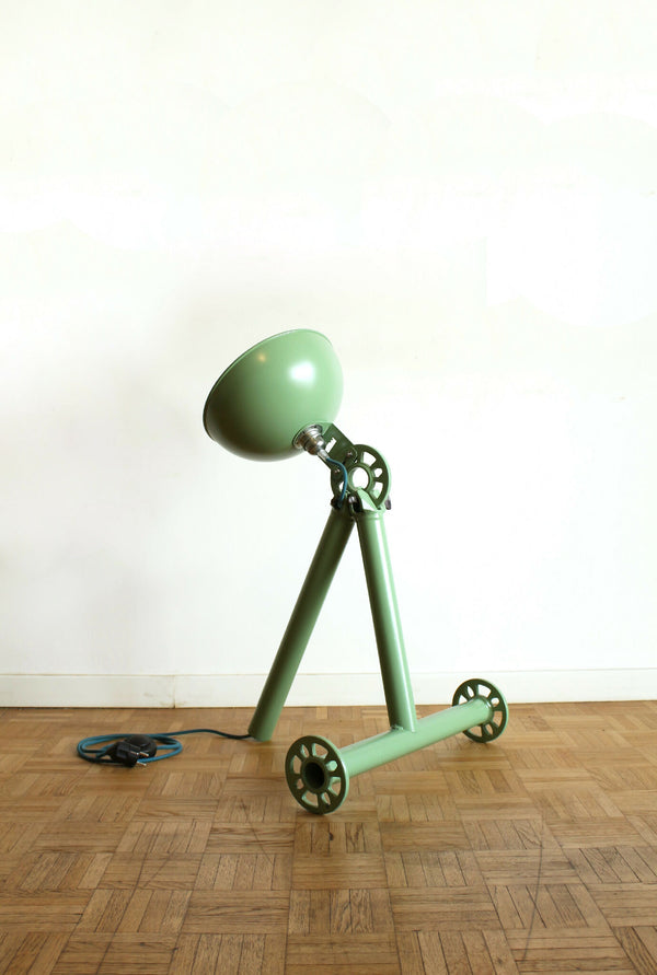 Lampe sur trépied vert UMARELL, abat-jour orientable vert