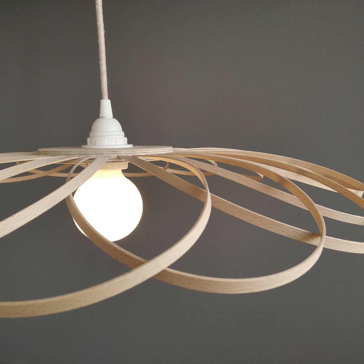 luminaire artisanal en bois fait-main lampe artisanat francais