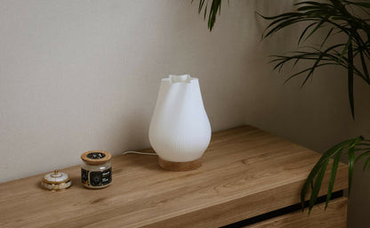 Luminaire fait main, lampe artisanale en bioplastique issue de l'artisanat français