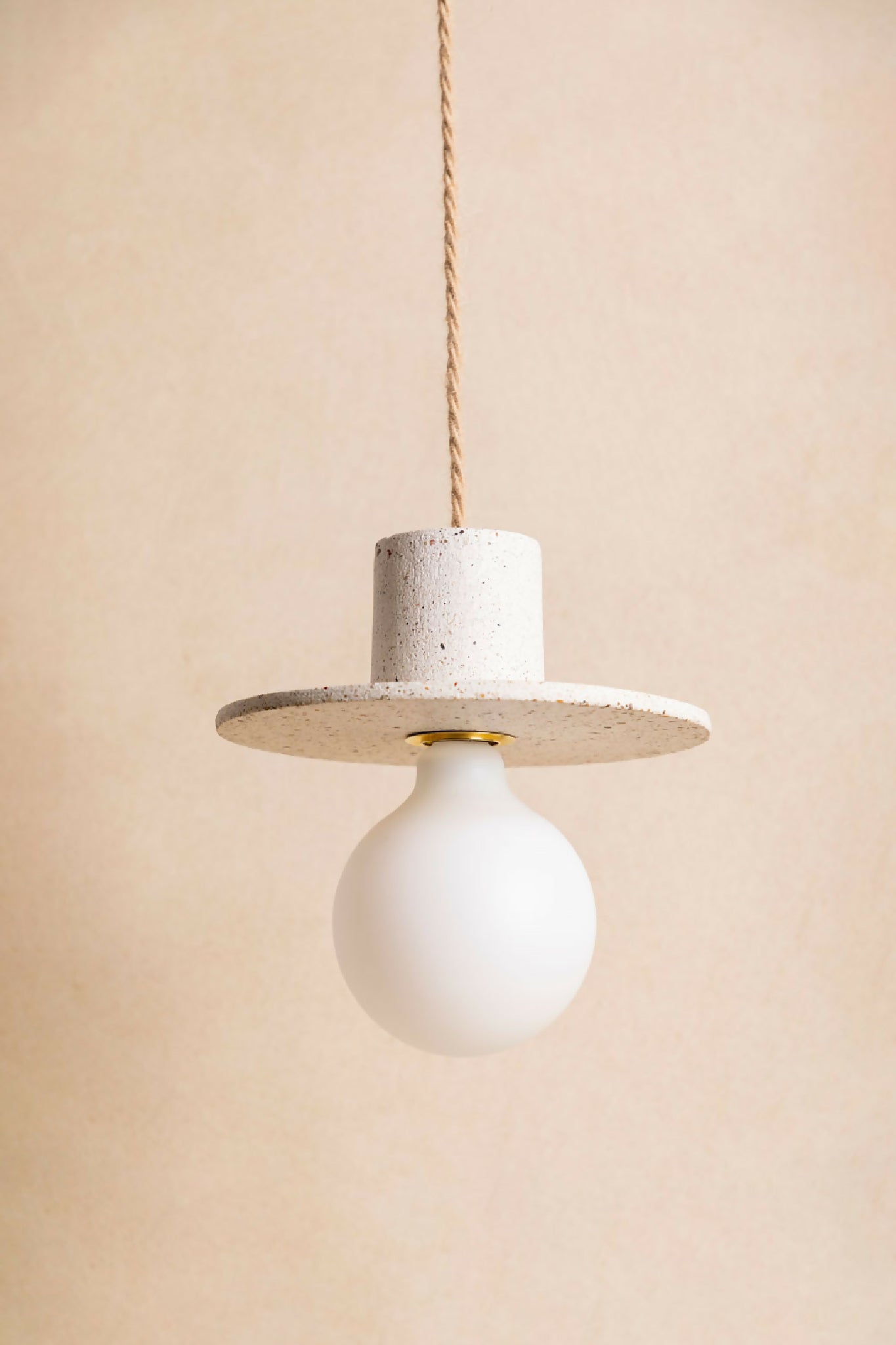 luminaire-suspension-beton-artisanat-francais-2