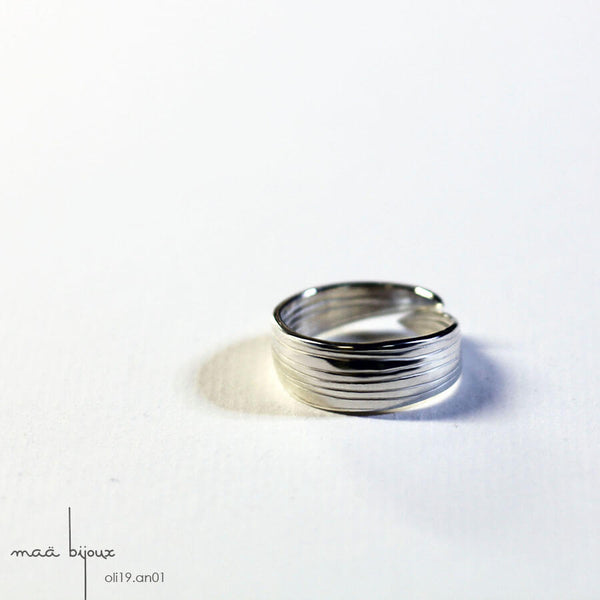 bague inspiré de la feuille d'olivier en argent massif recyclé, bijou écologique, bijou stylisé épuré, mariage champêtre, maa bijoux