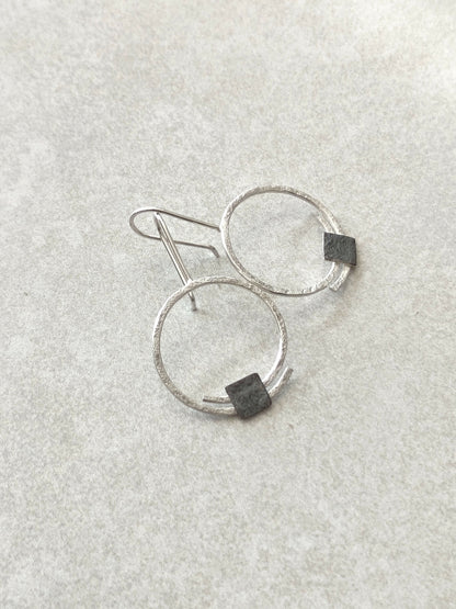 Boucles Pendantes Équilibre